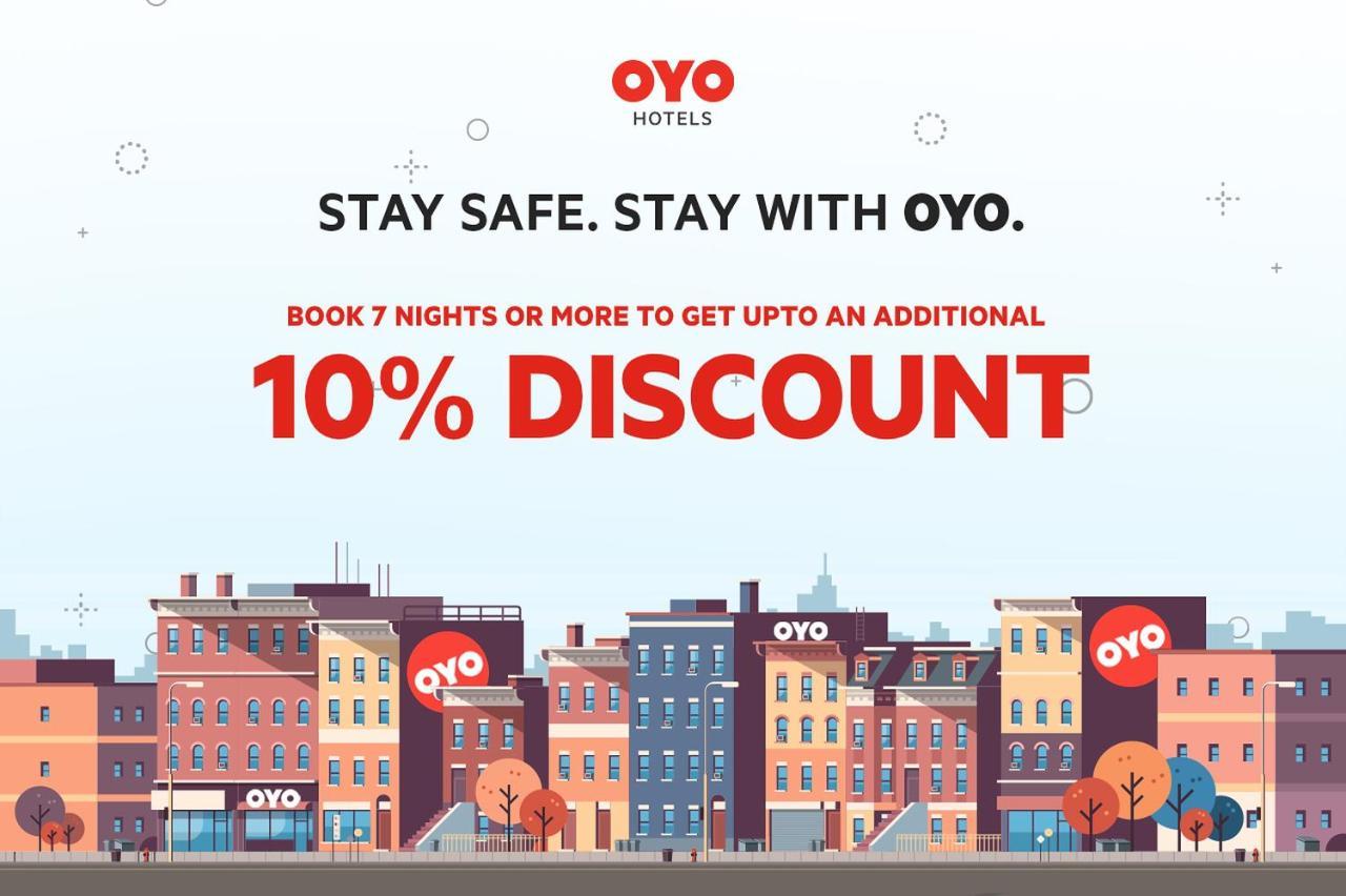 Oyo Hotel Moline Downtown Il I-74 North Exterior photo